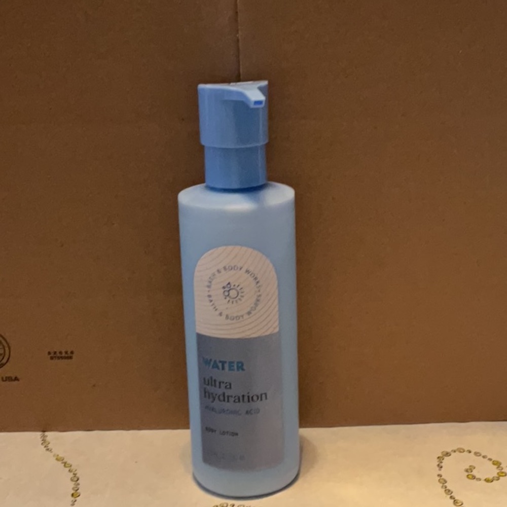 Bath Body Works Water Ultra Hydration Body Lotion